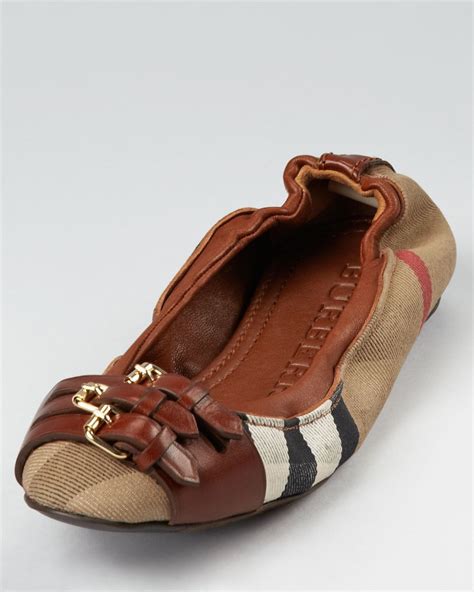 Flats Burberry Shoes for Women 